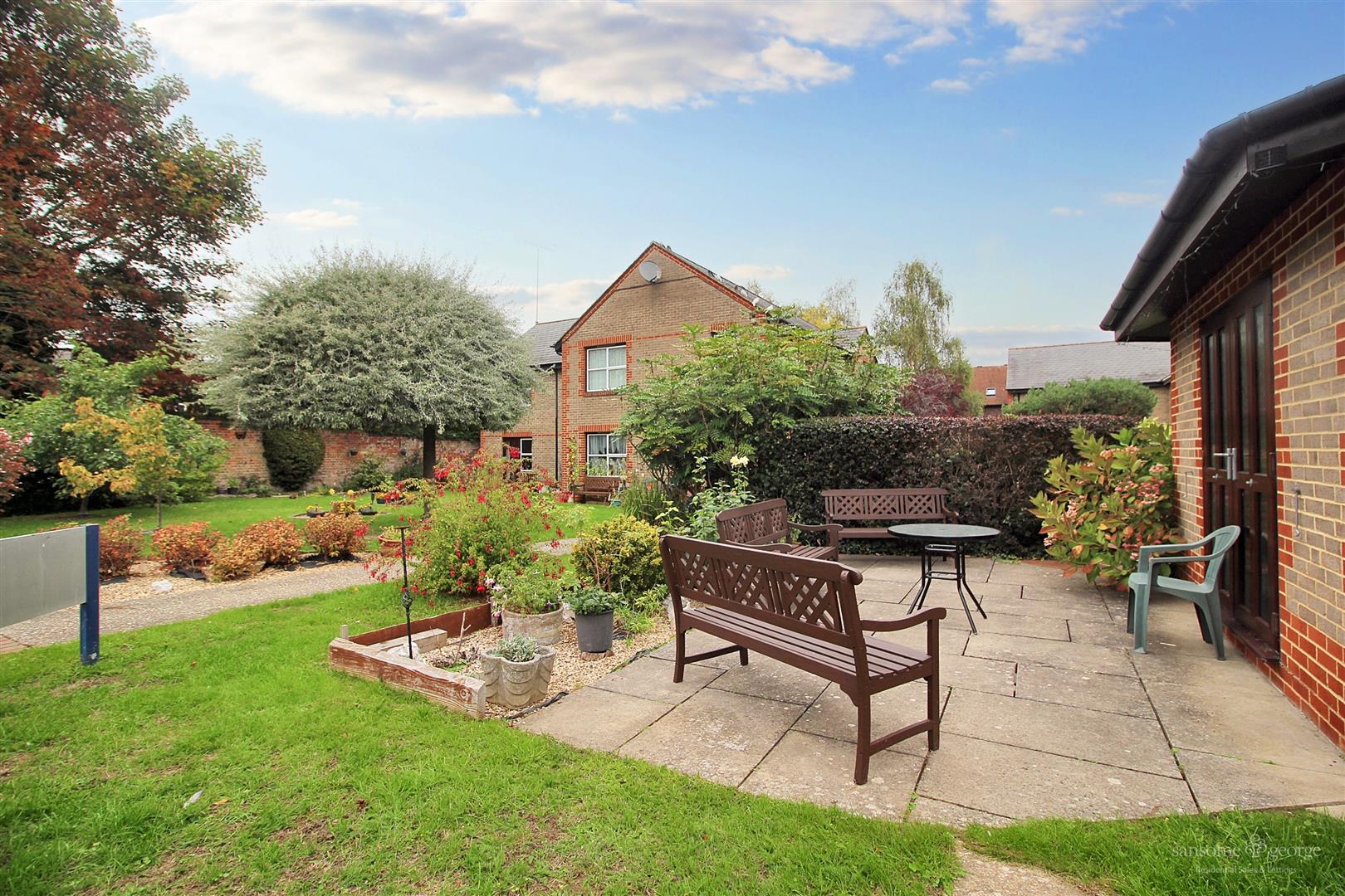 Gordon Palmer Court, Reading
